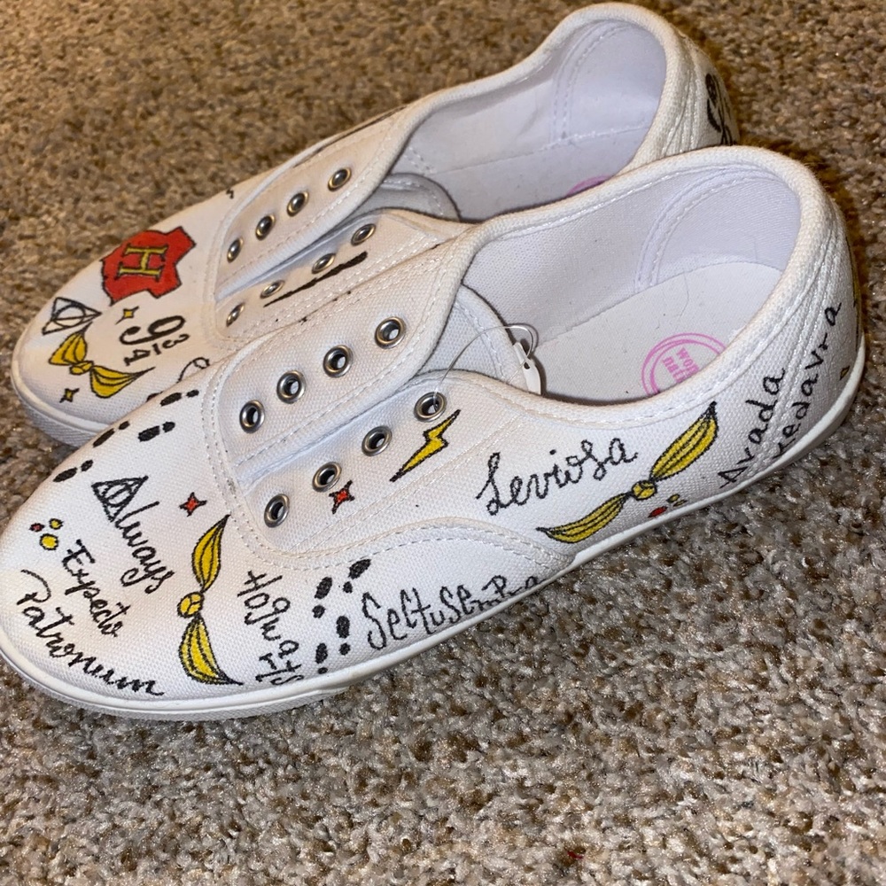 Custom Harry Potter sneakers- size 5.5 never worn